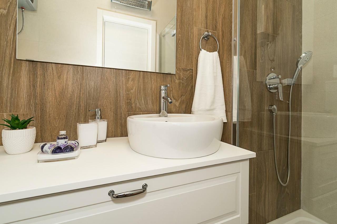 Studio Apartments Marcel สปลิท ภายนอก รูปภาพ